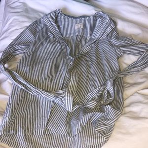 cute blouse never worn